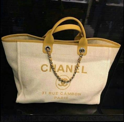 sac chanel 31 rue cambon paris prix|Chanel rue cambon handbag.